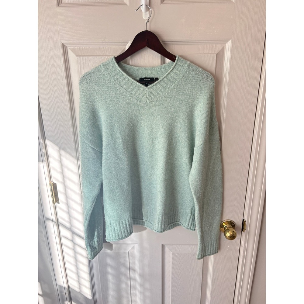 Theory Aurora Light Sweater Womens Small Mint Green Wool Yak V-Neck Pullover